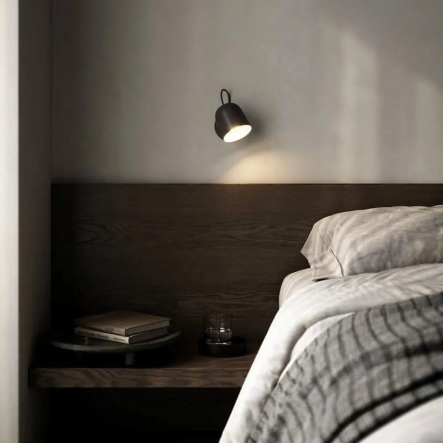 Hot DFTP Angle vegglampe med USB - Svart