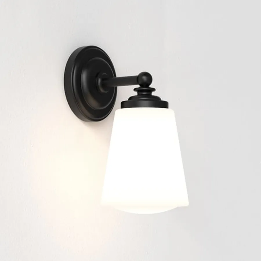 Hot Astro Lighting Anton vegglampe for baderom IP44