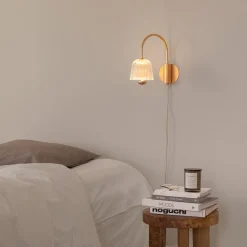 New Nuura Asteea vegglampe 6,7W 2700 Kelvin - Dimbar Messing / Klar