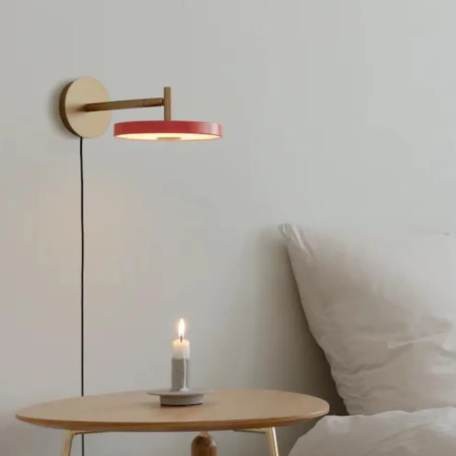 New Umage Asteria vegglampe kort