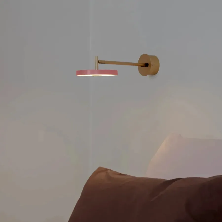 Umage Asteria vegglampe lang til skjult anlegg