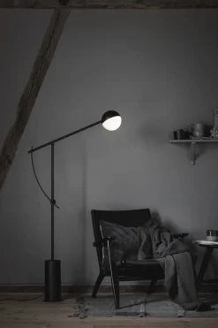 Discount Northern Balancer Gulvlampe Svart
