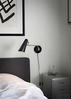 New Northern Birdy vegglampe swing
