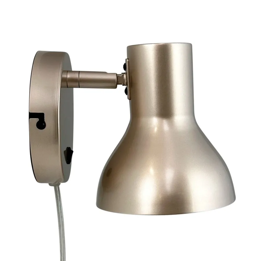 Sale Dyberg Larsen Bob vegglampe