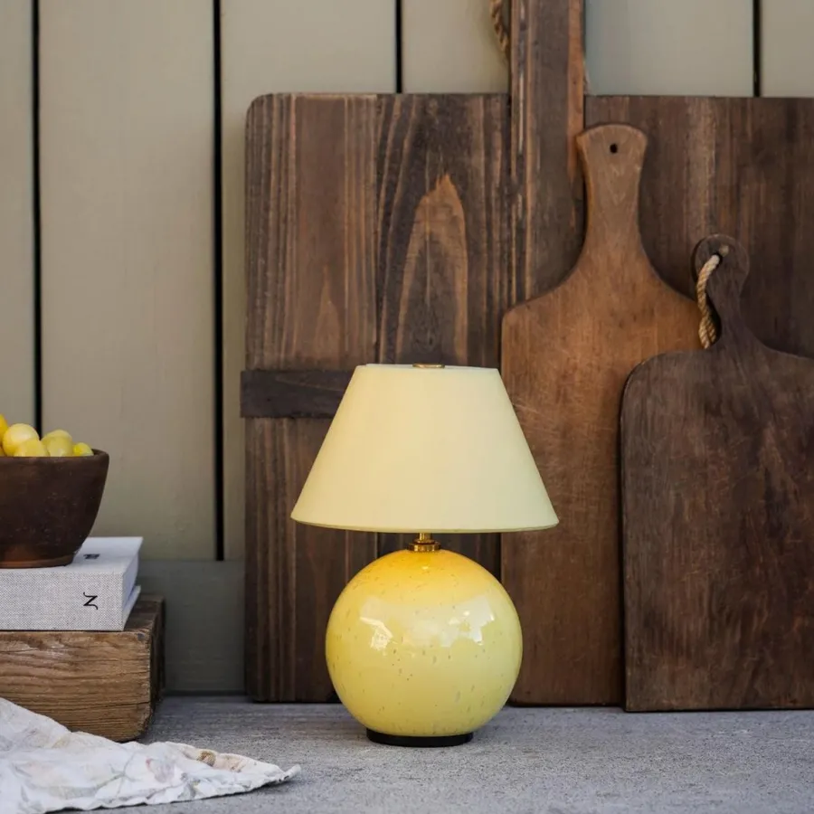 New Lightup Bærbar Iris 16 bordlampe Grønn