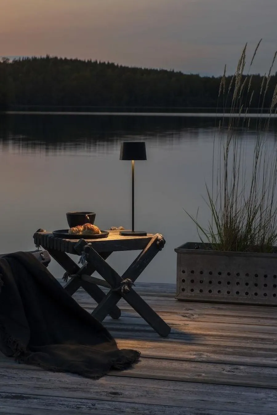 Sale Konstsmide Capri bordlampe oppladbar utendørs IP54 - Svart