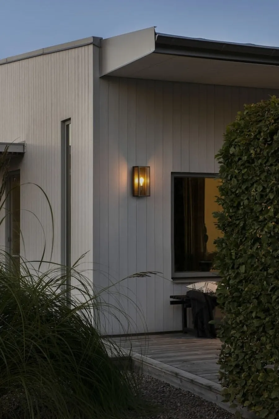 Konstsmide Carpi vegglampe utendørs H40 cm IP44 - Svart/Messing Svart / Messing