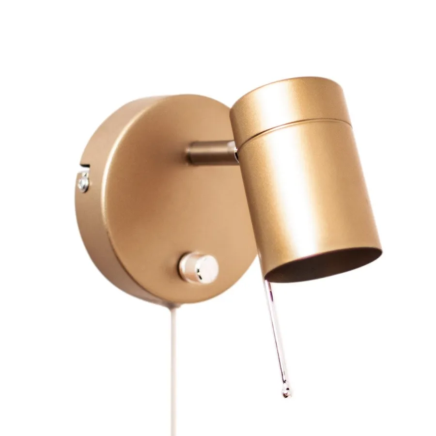By Rydens Correct vegglampe