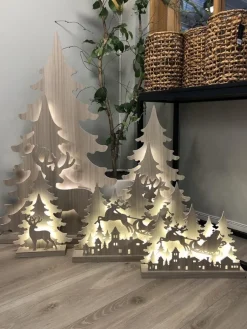 Outlet Trend Collection Dekorasjon nisse i slede 60 cm - Tre