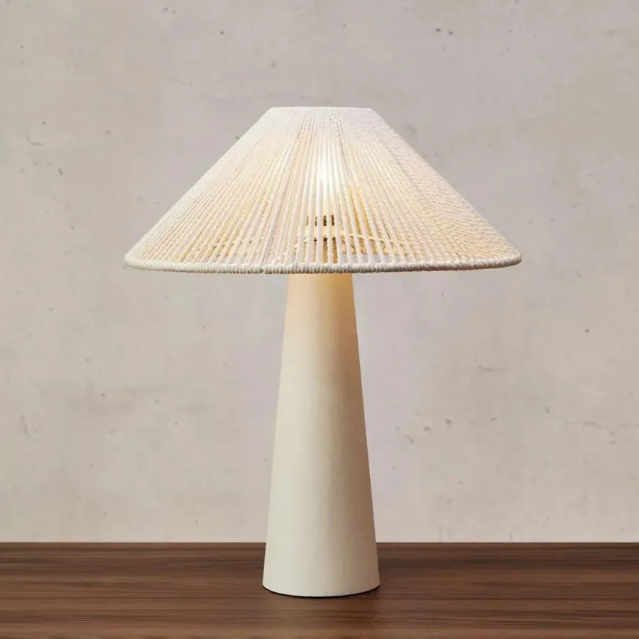 Online Marksløjd Favoro bordlampe Beige