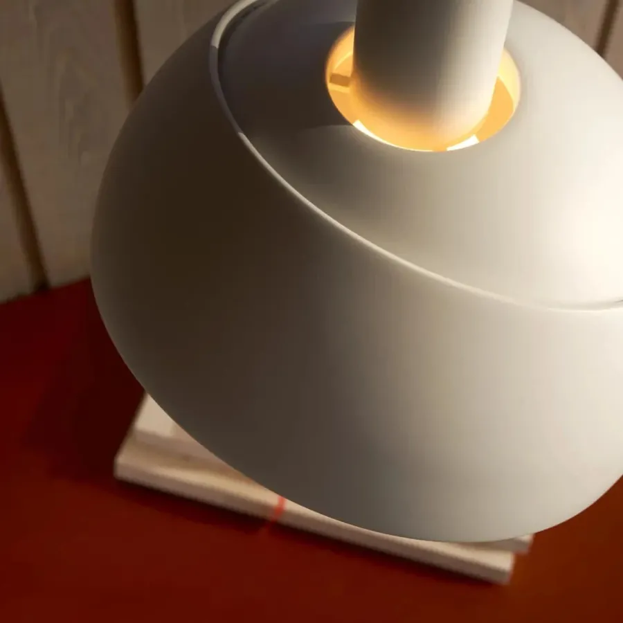 Hot Louis Poulsen FJ Elements bordlampe