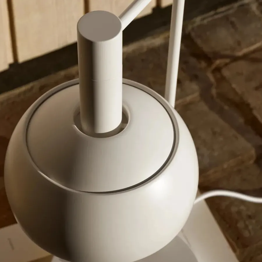 Hot Louis Poulsen FJ Elements bordlampe