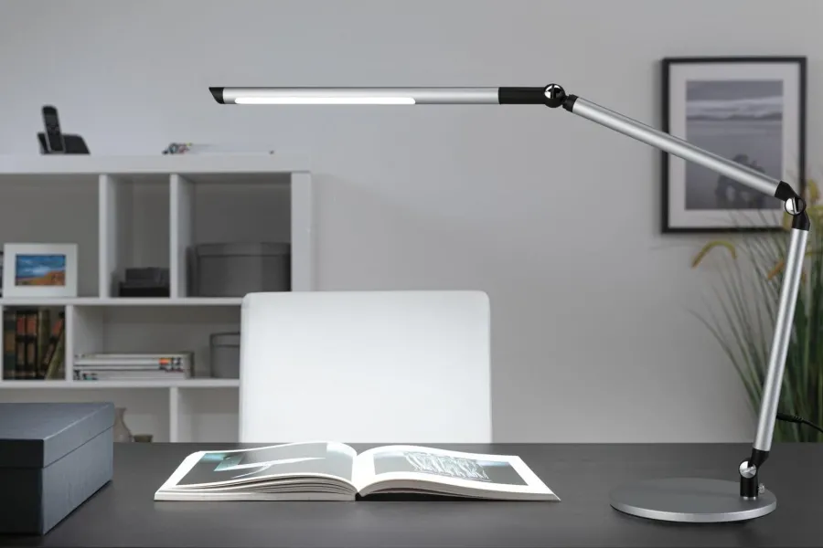 Outlet Paulmann Flexbar skrivebordslampe 9,5W 3000-6500 Kelvin - 3-step dim Sølvfarget
