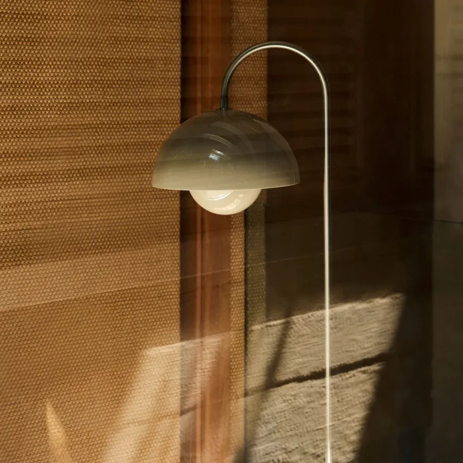 Discount &Tradition Flowerpot VP12 gulvlampe