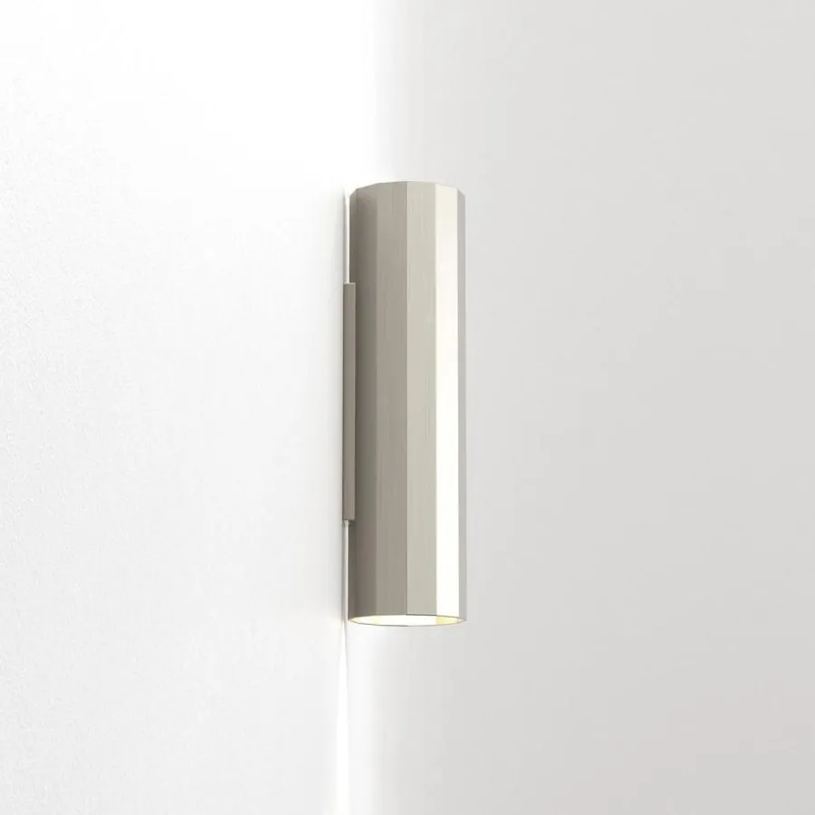 Outlet Astro Lighting Hashira 300 vegglampe opp/ned