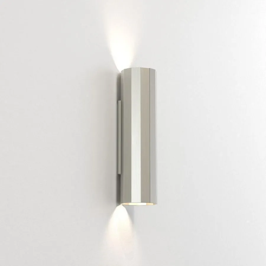 Outlet Astro Lighting Hashira 300 vegglampe opp/ned