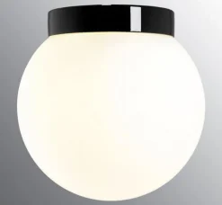Clearance Ifø Electric Ifø Classic Glob 300 taklampe IP54 Svart / Opal glass