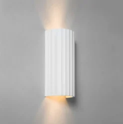 Hot Astro Lighting Kymi 300 vegglampe Hvit