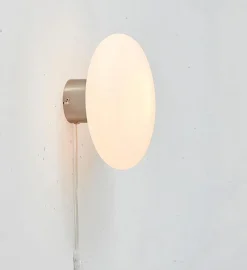 Hot Marksløjd Locus vegg/taklampe - Opal/Stålfarget - Stål / Opal