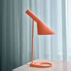 Outlet Louis Poulsen AJ bordlampe