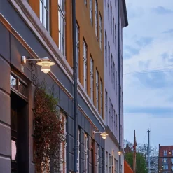 Online Louis Poulsen Albertslund utendørs vegglampe kort