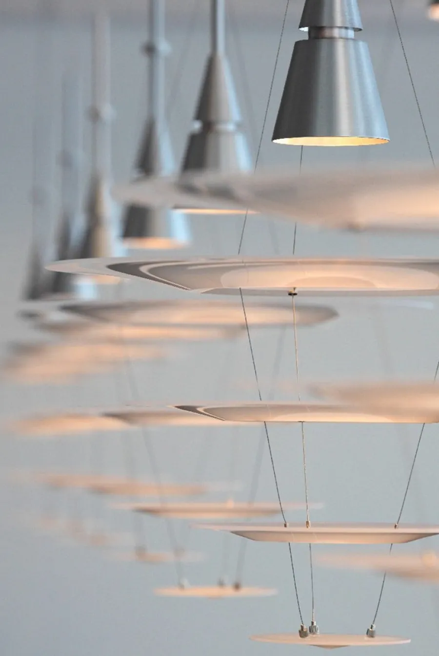 Outlet Louis Poulsen Enigma taklampe Ø54