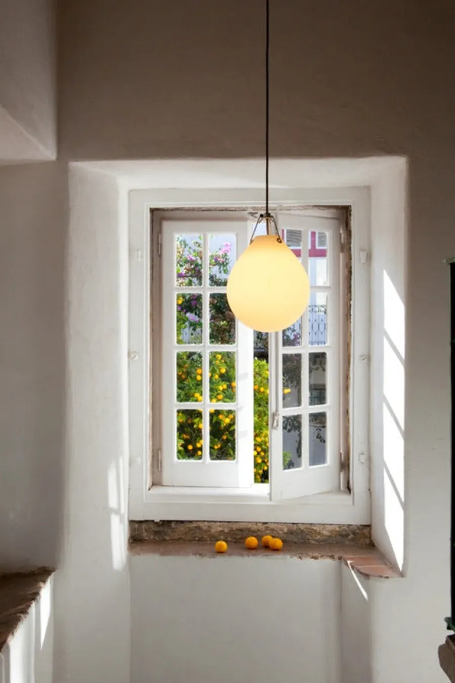 Clearance Louis Poulsen Moser taklampe Ø25 - - Hvit
