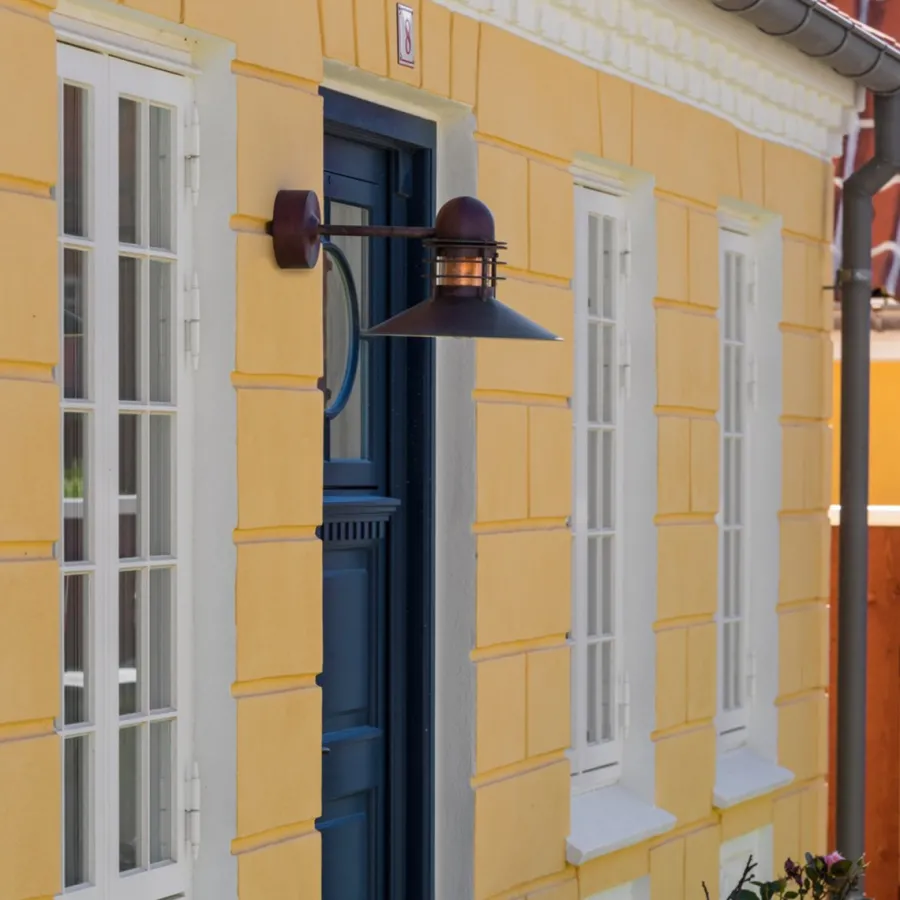 Sale Louis Poulsen Nyhavn utendørs vegglampe