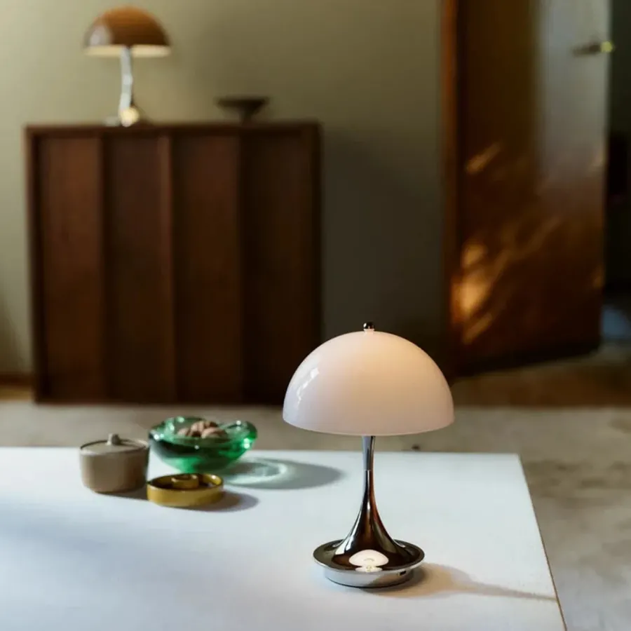 Clearance Louis Poulsen 160 oppladbar portabel bordlampe original 2,5W - IP44