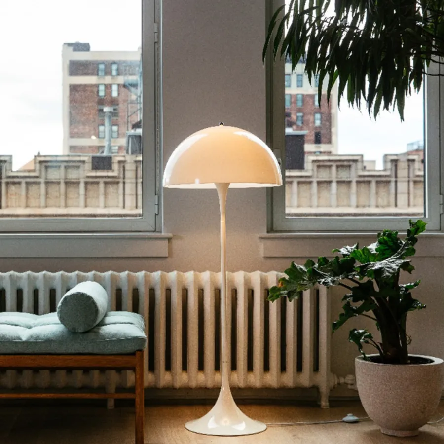 Sale Louis Poulsen Panthella gulvlampe Hvit / Opal