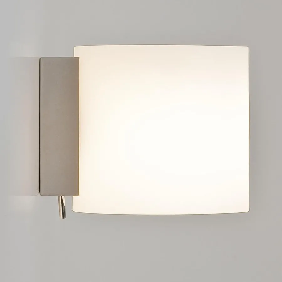 Hot Astro Lighting Luga vegglampe - glass Opal