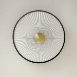 Sale Luminor Lumi taklampe m/plissering Ø50 Svart
