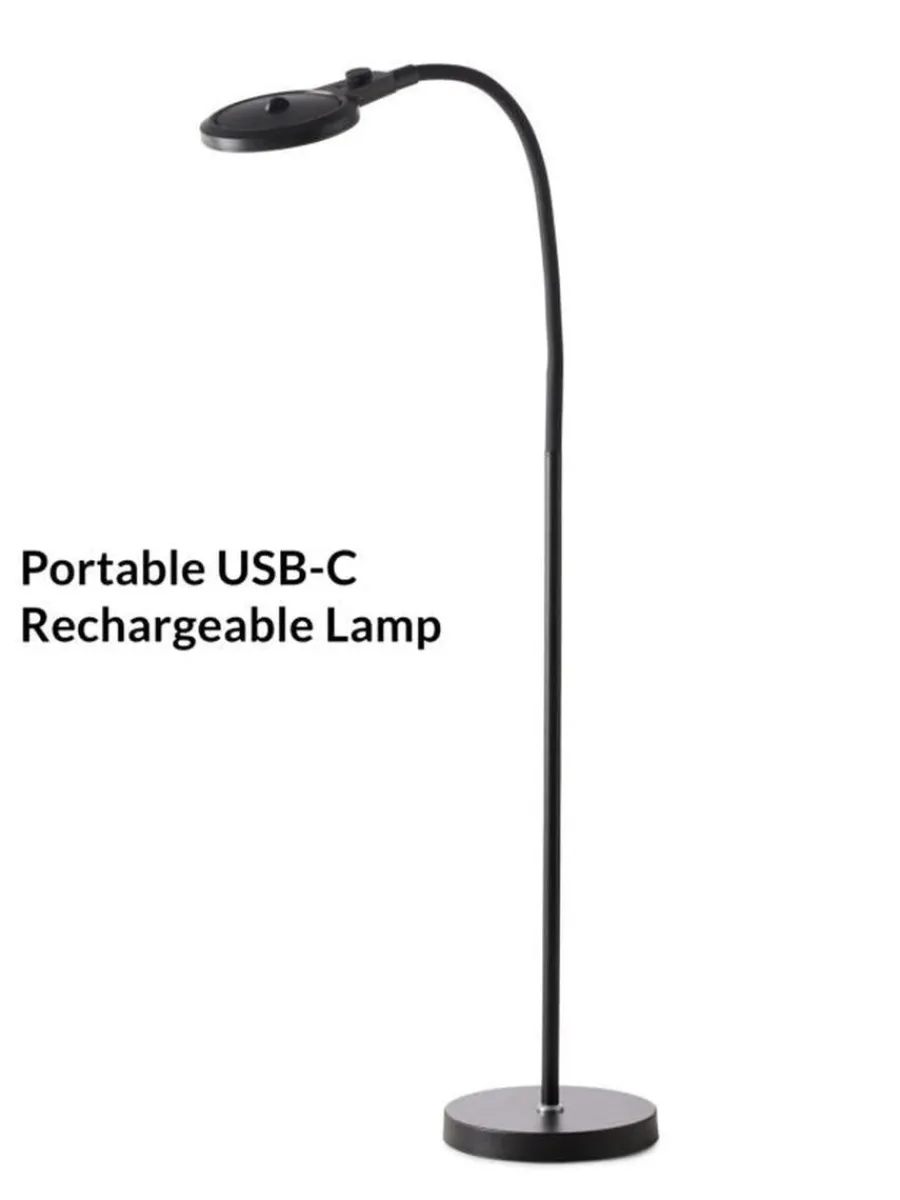 Hot Halo Designs Magni portabel oppladbar gulvlampe med forstørrelsesglass Svart