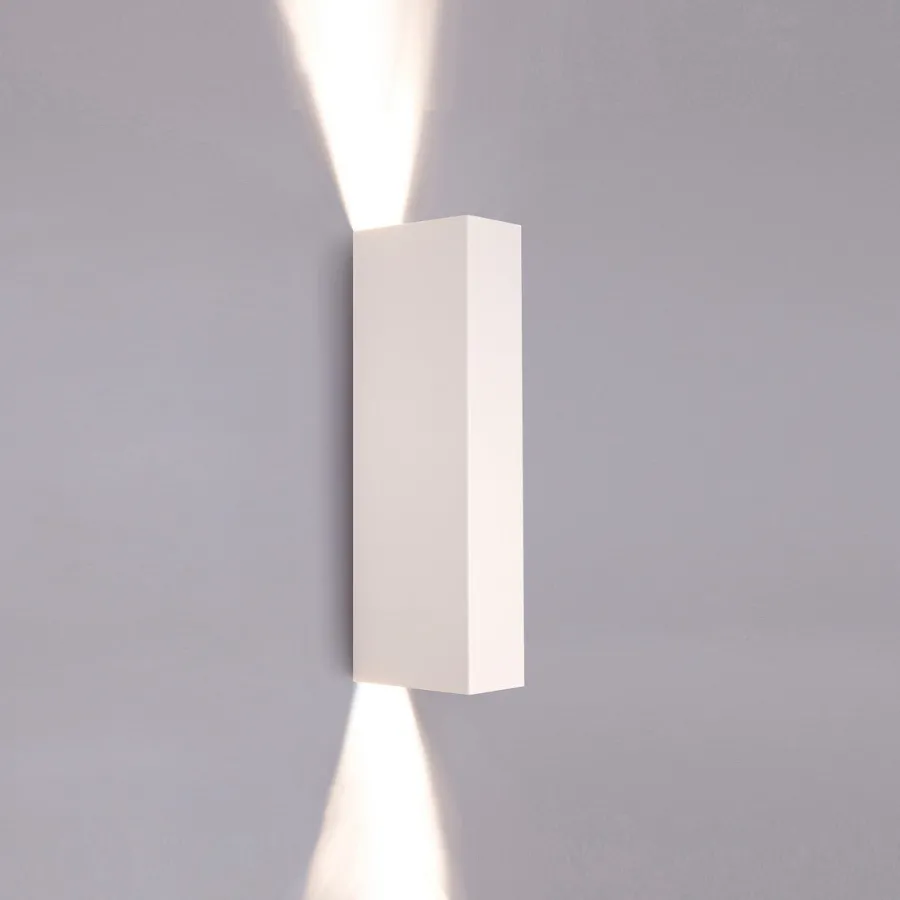 Outlet Nowodvorski Malmø vegglampe opp/ned lys - Hvit