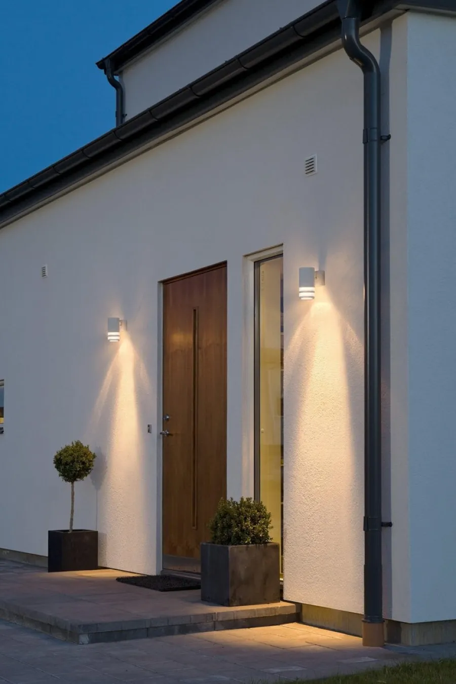 Best Konstsmide Modena vegglampe II ned - Hvit