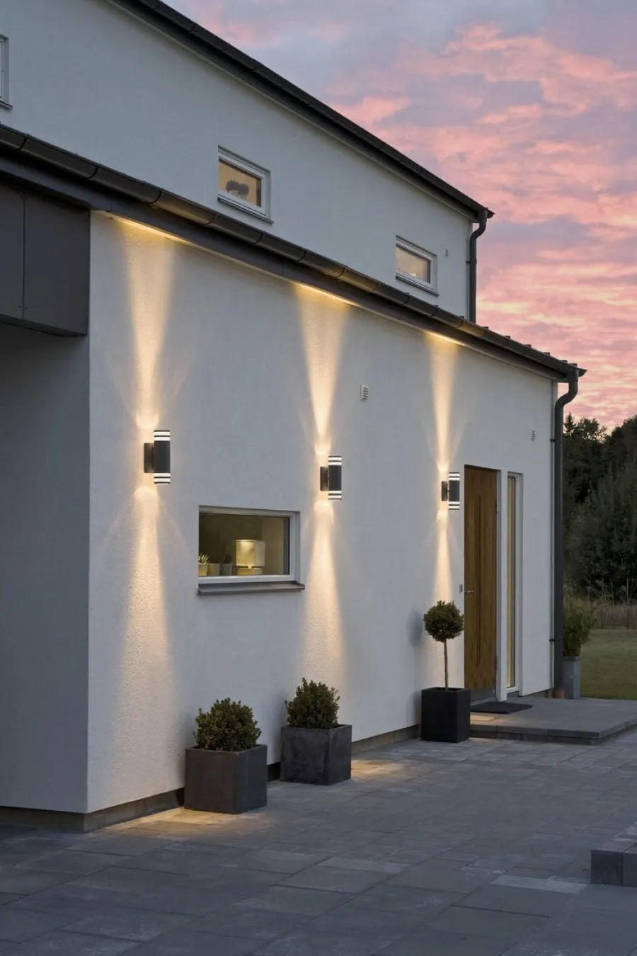 Sale Konstsmide Modena vegglampe II opp/ned - Svart
