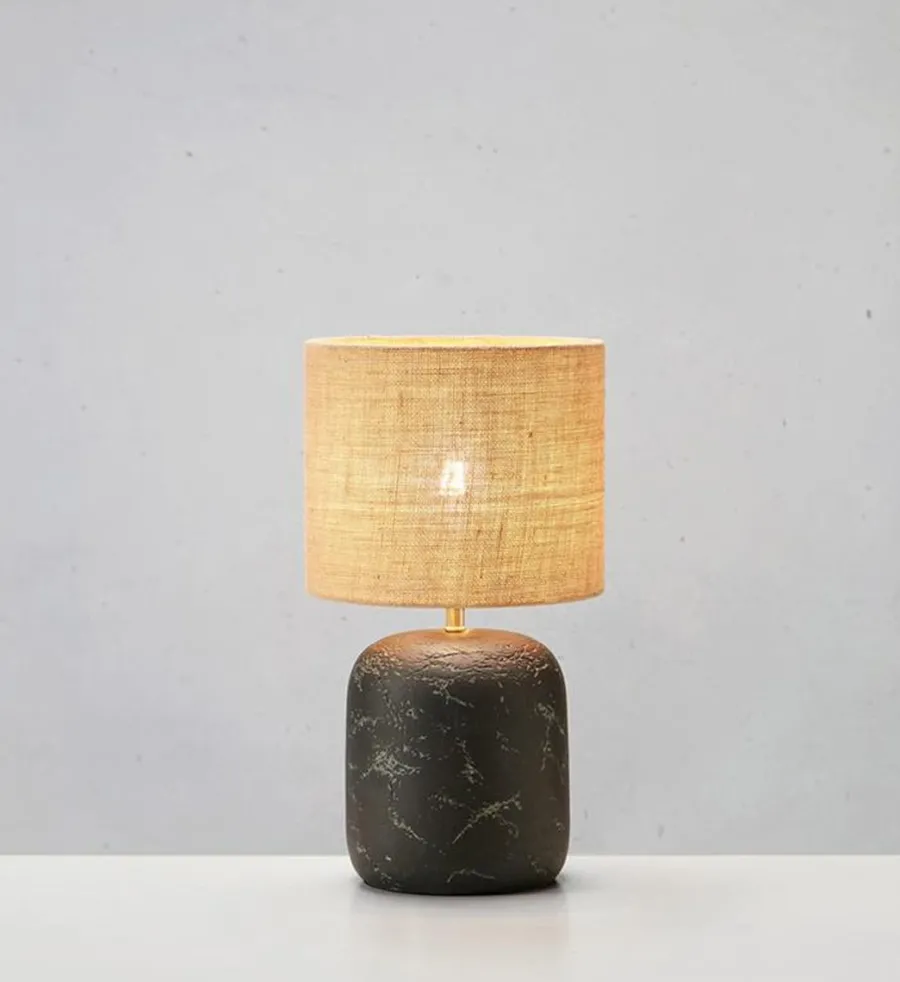 Best Marksløjd Montagna bordlampe 32 - Svart/ Natur