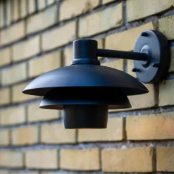 Online Dyberg Larsen Morph D24 utendørs vegglampe IP44