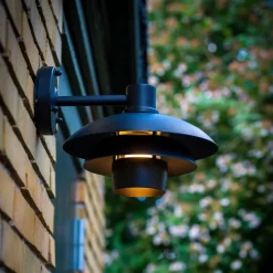 Online Dyberg Larsen Morph D24 utendørs vegglampe IP44