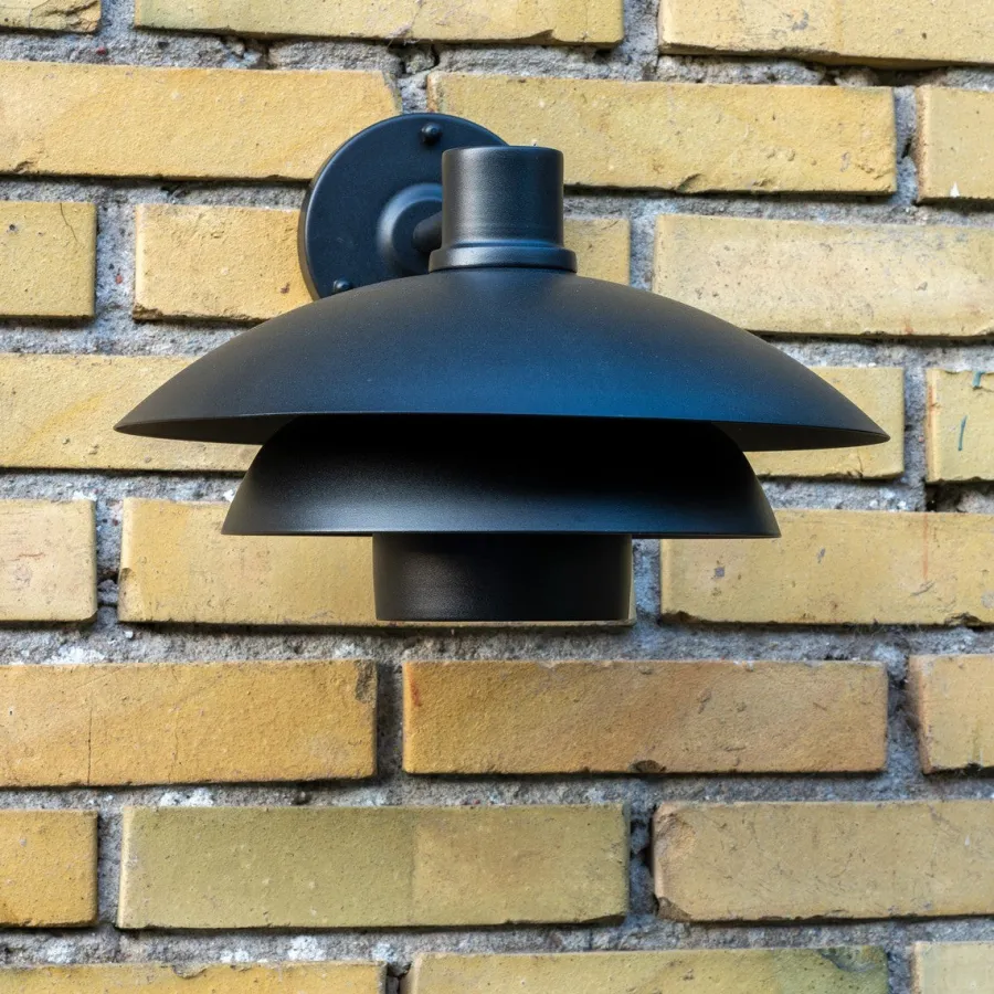 Outlet Dyberg Larsen Morph D30 utendørs vegglampe IP44 - Svart