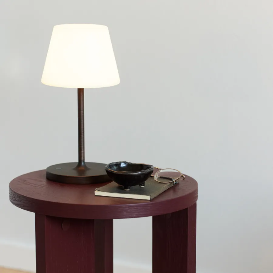 Discount Halo Designs New Northern bordlampe oppladbar utendørs IP44 2W - Hvit/Antikk farget Messing