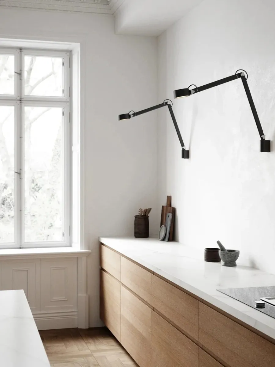 New DFTP Nobu bord/vegglampe 9W LED dimbar - Svart