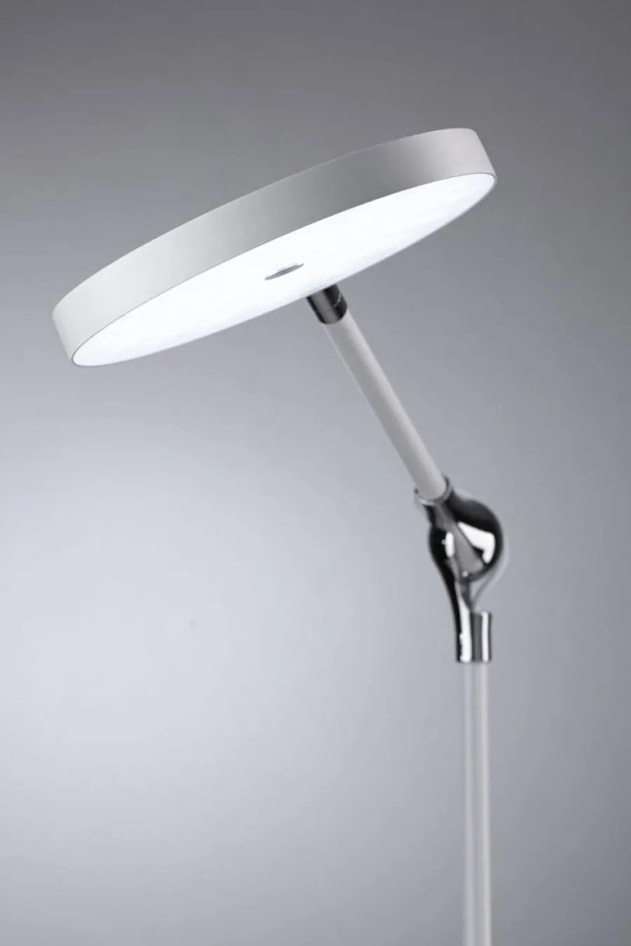 Outlet Paulmann Numis skrivebordslampe 11W 2700-6500 Kelvin 3-step dim - Trådløs lader for mobil
