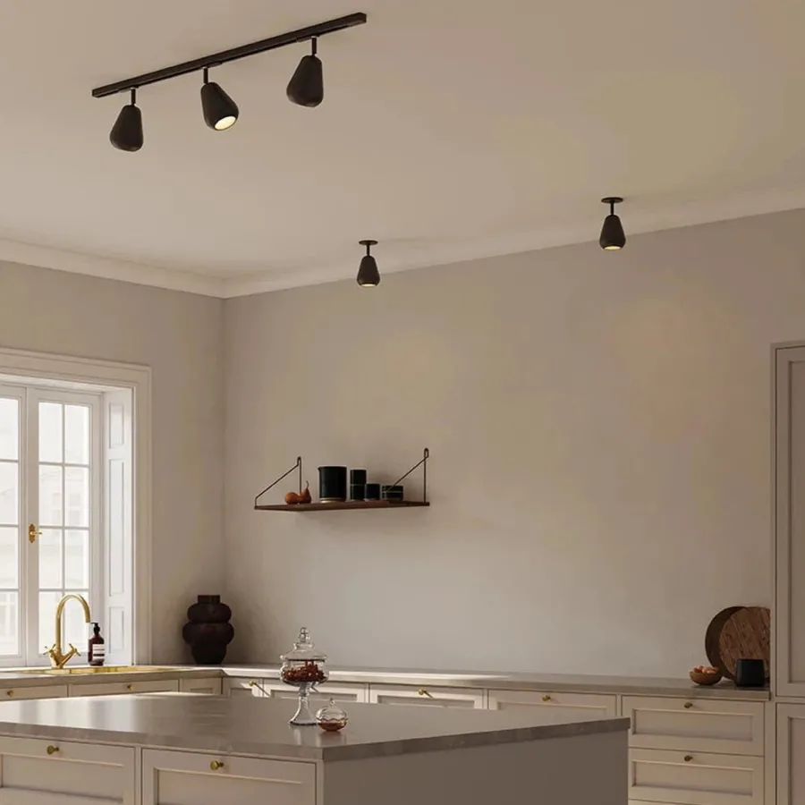 Outlet Nuura Anoli spot innfelt