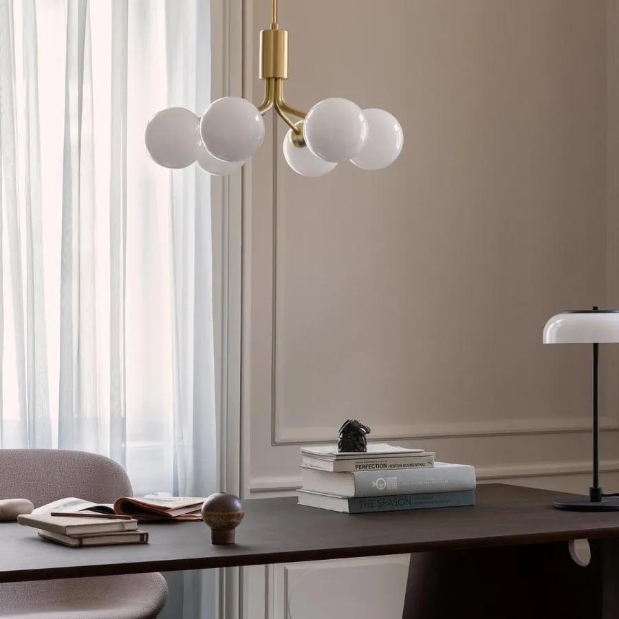 Discount Nuura Apiales 6 taklampe - Messing / Opal