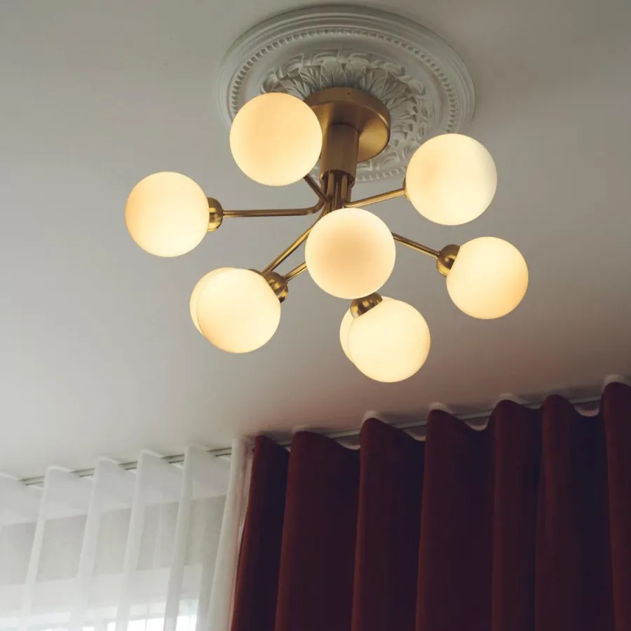Clearance Nuura Apiales 9 taklampe messing/opal Messing / Opal