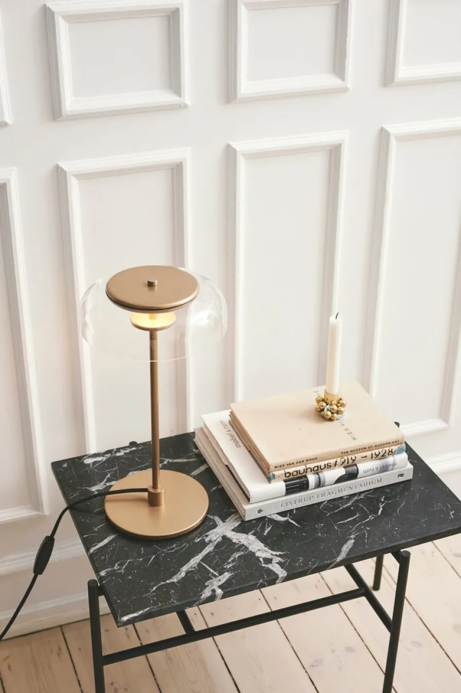 Clearance Nuura Blossi bordlampe Messing / Klar