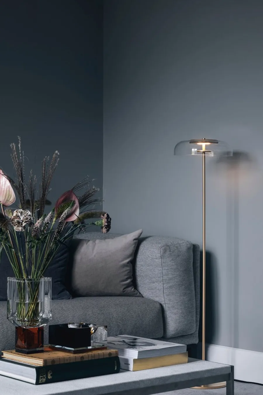 Discount Nuura Blossi gulvlampe Nordic Gold Messing