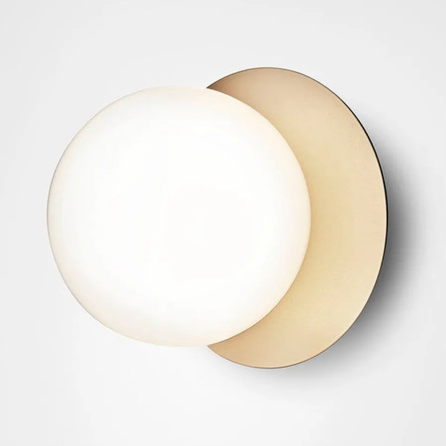 Discount Nuura Liila 1 vegglampe/taklampe - medium - nordic gold / opal Messing / Opal