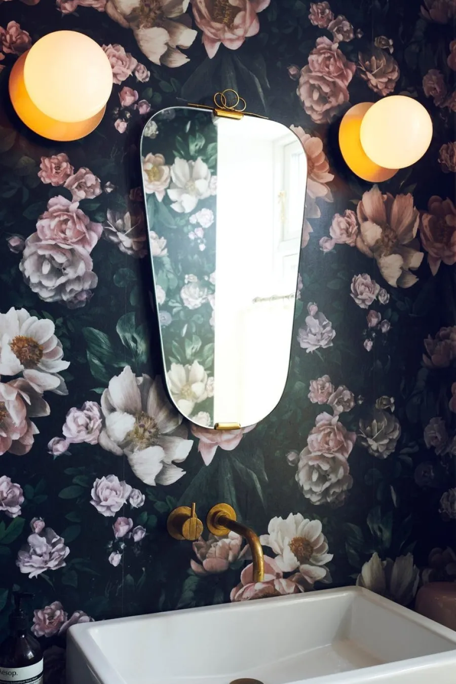 Discount Nuura Liila 1 vegglampe/taklampe - medium - nordic gold / opal Messing / Opal